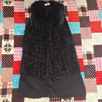 헤렌시아 퍼 소재 롱 베스트 블랙 38