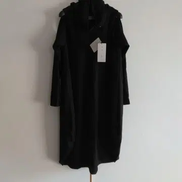 미사용 새상품 킹의 블랙 원피스