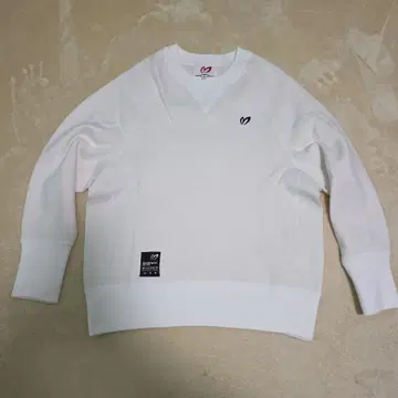 MASTER BUNNY EDITION 니트 트레이닝복