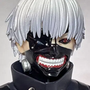 도쿄 구울 카네키 켄 피규어