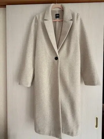ZARA 베이지 롱 코트