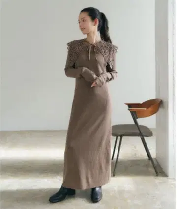 티티베이트 titivate 탈부착 카라 I라인 니트 원피스