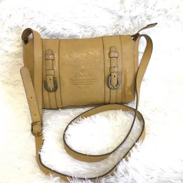 Dakota 다코타 숄더백 희소 말발굽 금장 장식 디자인