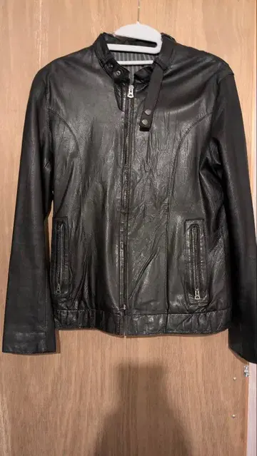 BEAMS 블랙 가죽 싱글 라이더 자켓 L 사이즈