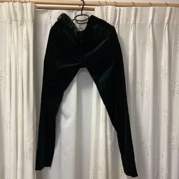 니콜 블랙 팬츠