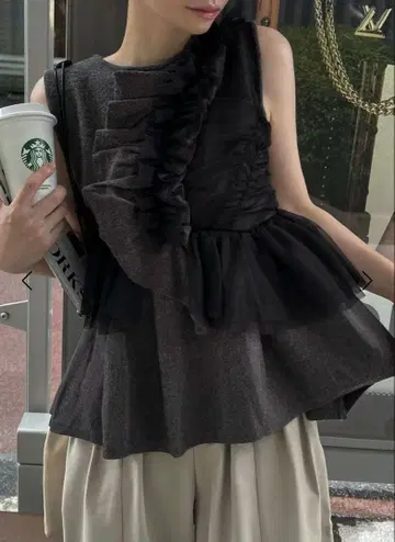 willfully 니트 프릴 베스트