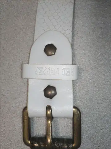 RED PIERRE 화이트 가죽 벨트