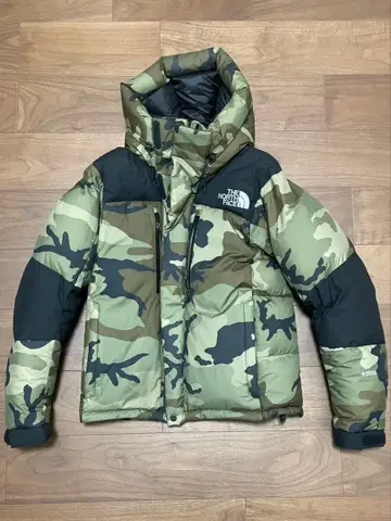 THE NORTH FACE 카모플라쥬 다운 자켓 L