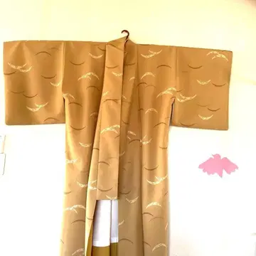 워셔블 기모노, 코몬 기모노 베이지 물결 무늬