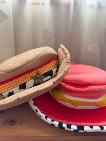 캐릭터 모자 우디 제시