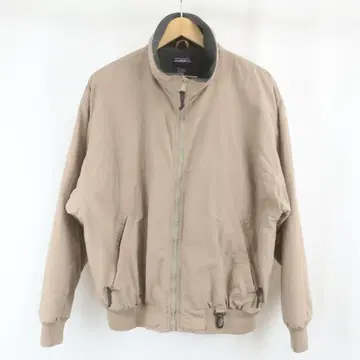 새상품급 마카오제 WHITE SIERRA 와이드 실루엣 나일론 자켓