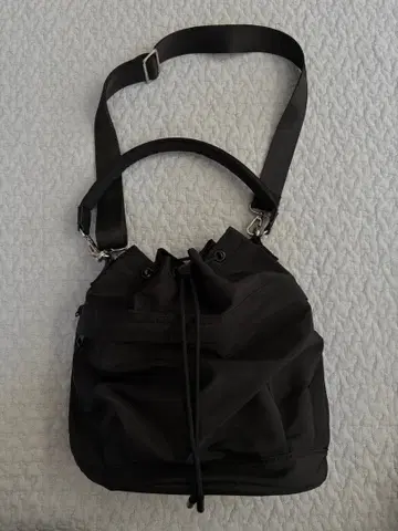 발수 포켓 드로스트 백 - 발수 - 블랙