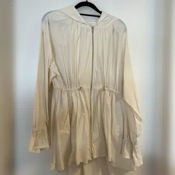 프로즈 베일 후드 부착 나일론 아우터 F 사이즈