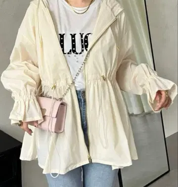 프로즈 베일 후드 부착 나일론 아우터 F 사이즈