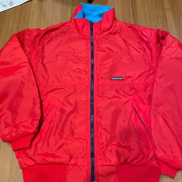 80's Patagonia CELLEDCAPILENE RED