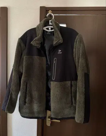 던롭 플리스 자켓 블랙/올리브