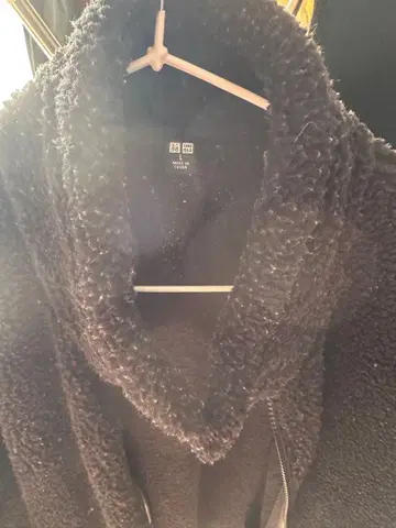 UNIQLO 블랙 플리스 자켓
