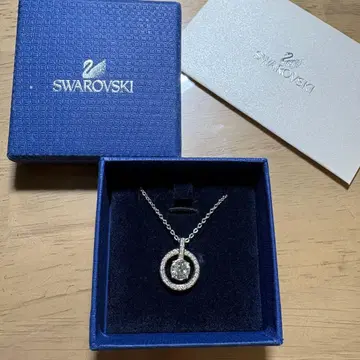Swarovski 원형 펜던트 목걸이 스와로브스키