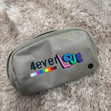 Lululemon Everywhere Belt Bag 4ever Love