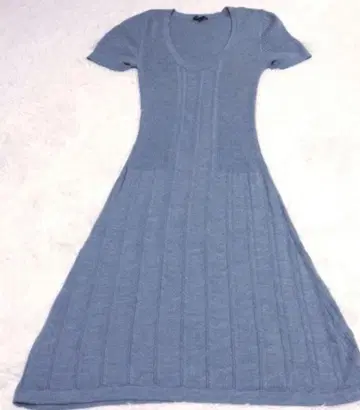 새상품급 봄/가을/겨울 띠어리 U넥 플레어 니트 원피스 2