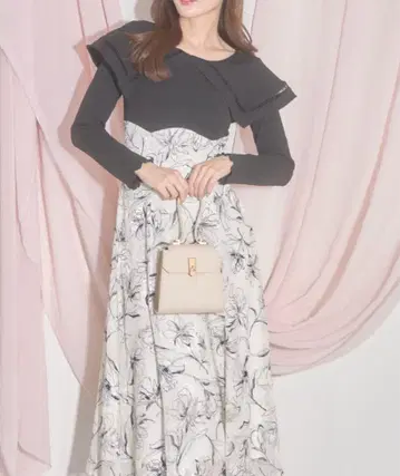 tocco closet 빅칼라 백 레이스업 긴팔 도킹 원피스