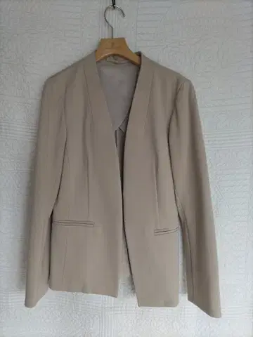 Tonal 노카라 자켓 베이지 38 사이즈
