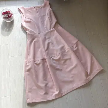미사용 레지나 리슬레 슬리브리스 핑크 A라인 원피스 36