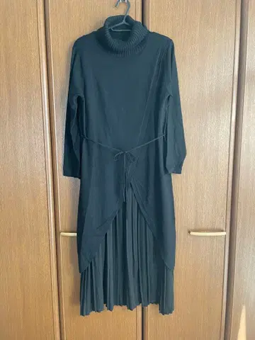 JUNO 블랙 니트 원피스 긴팔 앙상블 미사용 새상품