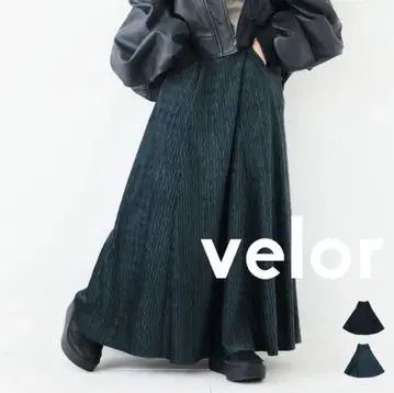 안티카 벨로아 스커트