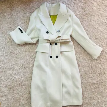 새상품급 화이트 100% 울 롱 코트