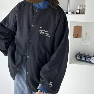 [ JAVA 자바 별주 ] 로고 자수 충전솜 노카라 오버 사이즈 블루종