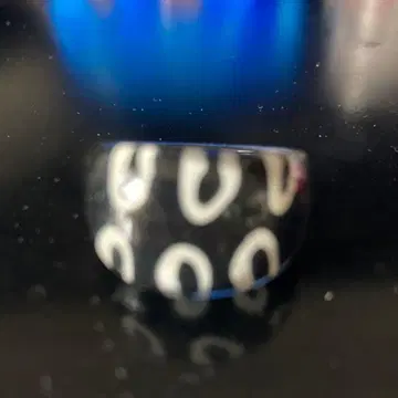 개성 있는 디자인의 반지 3개 세트