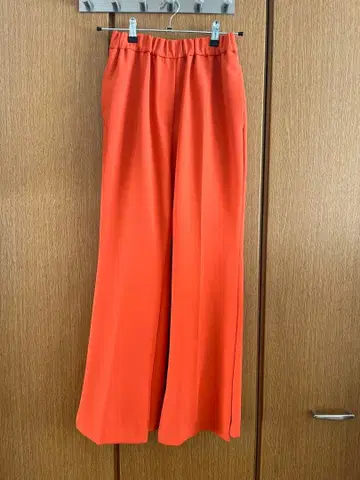 Mila Owen 오렌지 슬랙스