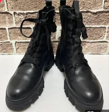 타마리스 통굽 레이스업 부츠 40 블랙 천연 가죽