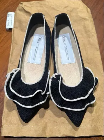 Offen 프릴 플랫슈즈 25.5cm