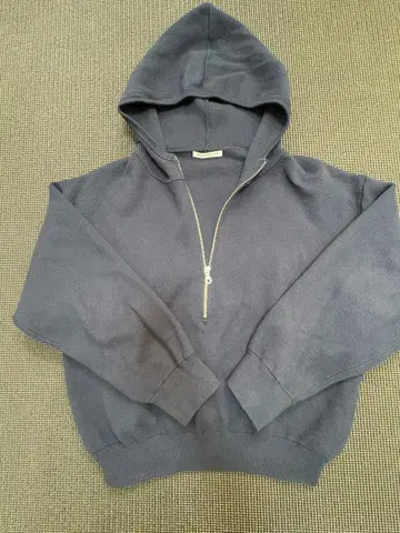 BEAUTY&YOUTH 네이비 하프 지퍼 후디