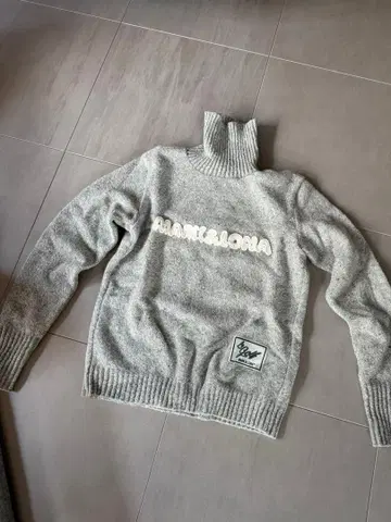 미사용 새상품 마크앤로나 남성용 골프웨어 터틀넥 스웨터