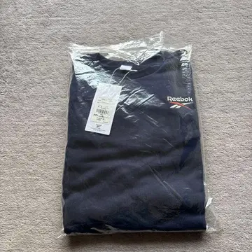 Reebok 네이비/레드 트레이닝복 M 사이즈