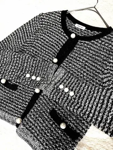 FRAY I.D 프레이 아이디 펄 트위드풍 가디건 노카라