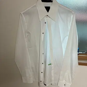 ato 화이트 셔츠