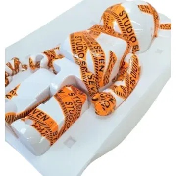 STUDIO SEVEN 베어브릭 피규어