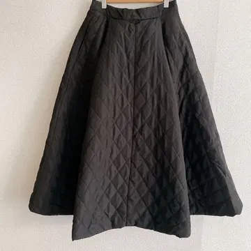 [zootie] 즈티 히트 퀼팅 스커트 볼륨 스커트