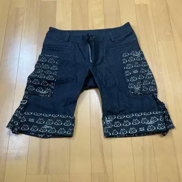 MINT neko KINGS 고양이 패턴 포켓 다크 데님 숏팬츠