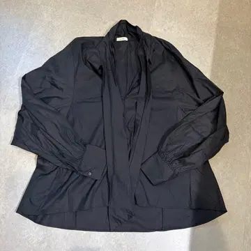 투모로우랜드 DES PRES 데프레 여성용 보타이 블라우스 새상품급