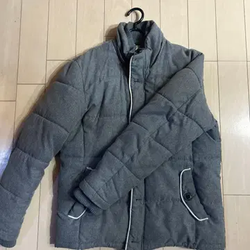 그레이 다운 자켓 화이트 파이핑