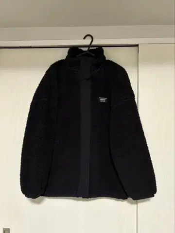 ROXY 블랙 보아 자켓