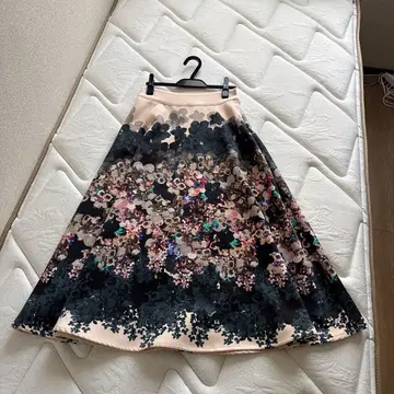 sov. 플레어 스커트 화려합니다! 가벼운 파티에도!