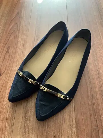 르 탈롱 네이비 스틸레토 펌프스