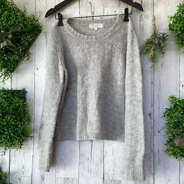 평평하게 놓았을 때 가슴 너비 52