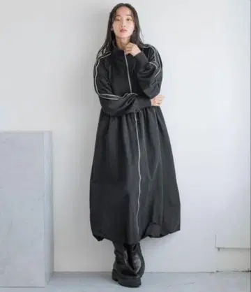 완판템 LOWRYSFARM 트랙D 벌룬 OP 롱 최신 타입 사이즈 2